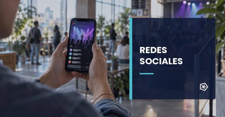 Redes sociales y emisiones en directo desde un teléfono móvil
